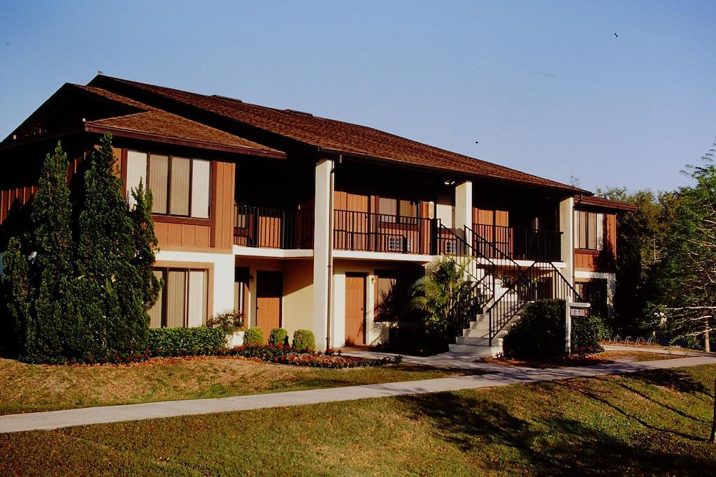 Cypress Cove Nudist Resort Poinciana Room photo